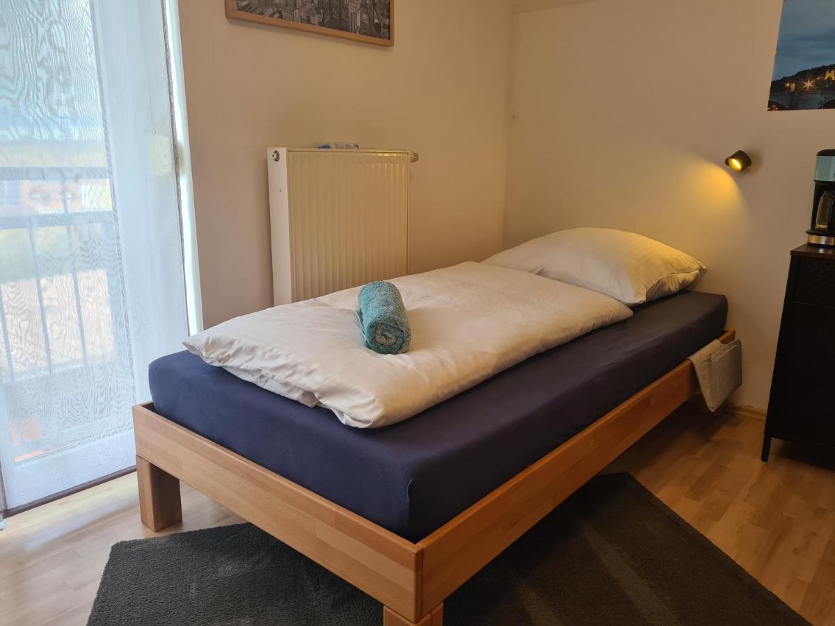 Lichtdurchflutetes Zimmer - Marienberg Waldbuttelbrunn Exterior foto